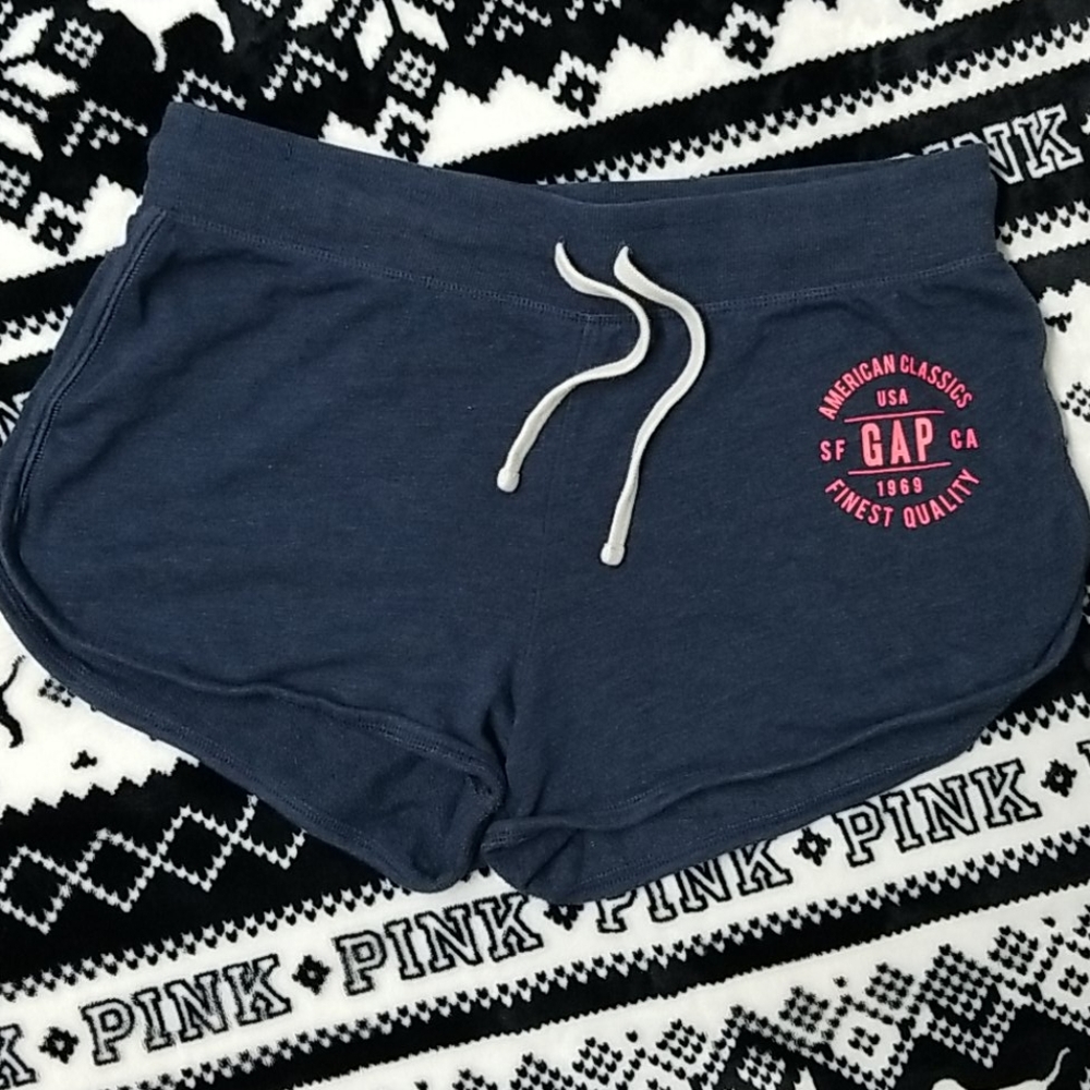 Gap shorts